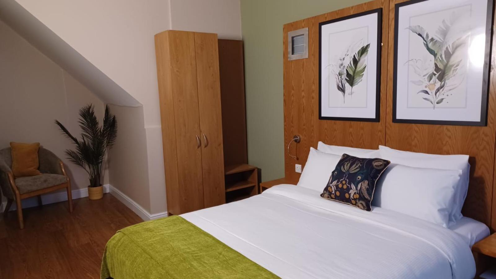 The Renishaw Rooms ภายนอก รูปภาพ