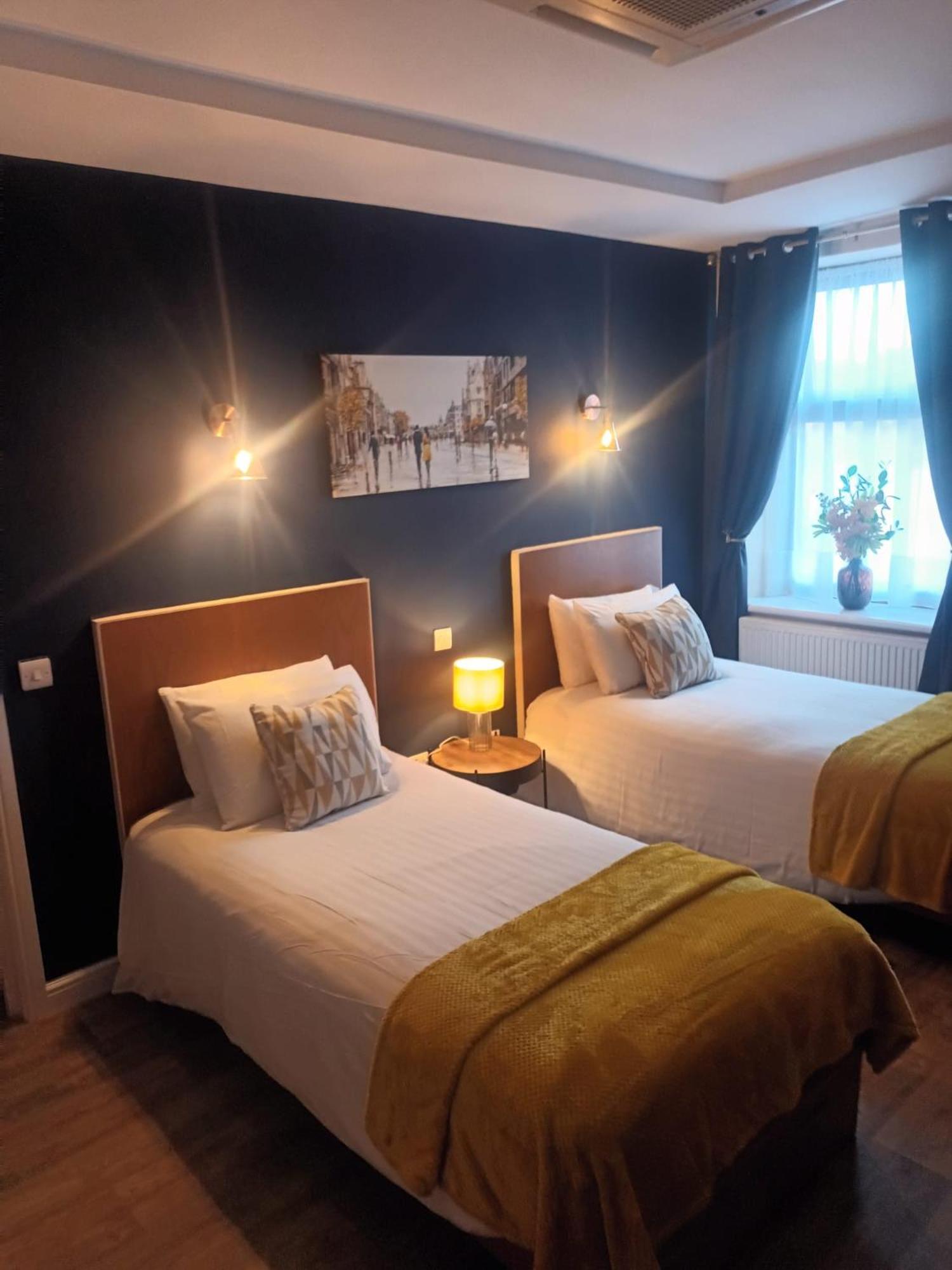 The Renishaw Rooms ภายนอก รูปภาพ